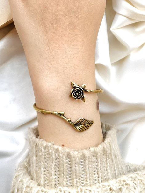 Handcrafted Copper Rose Jewelry Set – Nature’s Elegance
