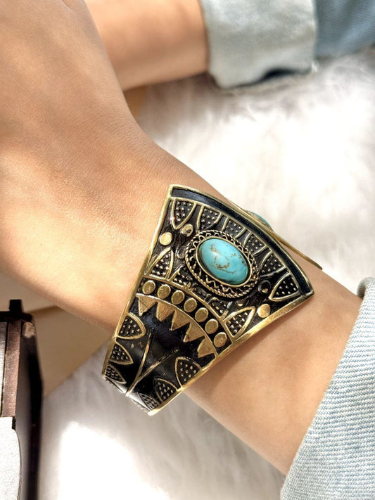 Handcrafted Pharaonic Copper Bracelet with Turquoise Stone