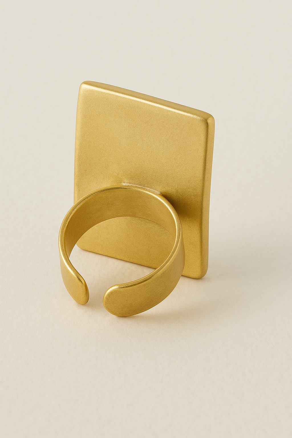 Arabic Gold-Plated Adjustable Ring – “Be Beautiful”
