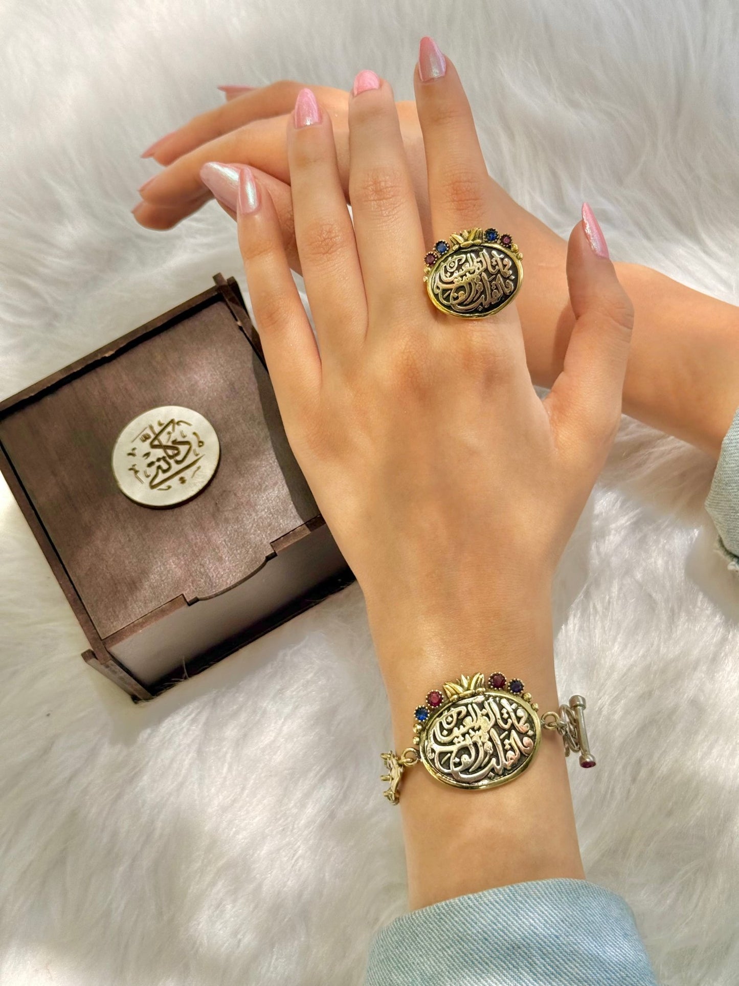Silver-Plated Arabic Calligraphy Jewelry Set – What the eye finds familiar