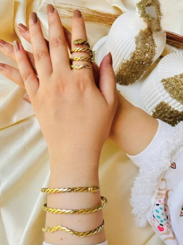 Mythic Twisted Ring & Bracelet Set – Copper Symbolic Jewelry