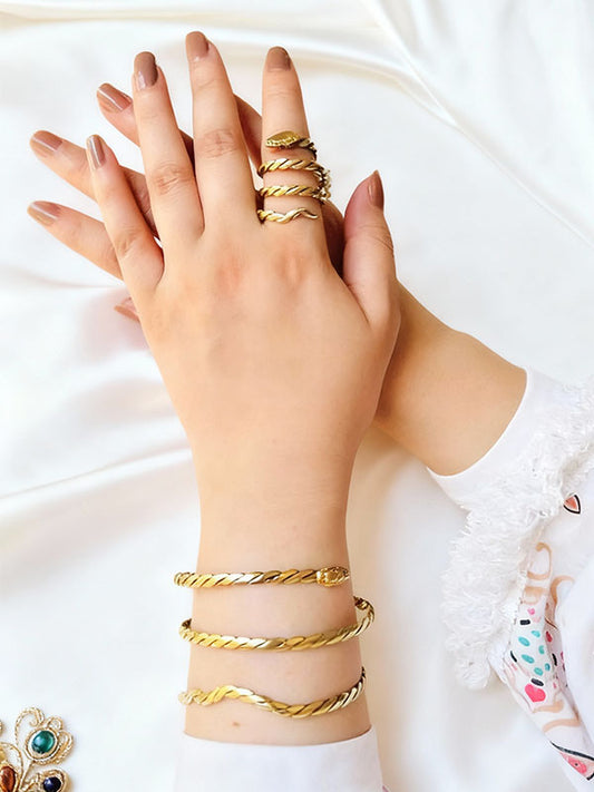 Mythic Twisted Ring & Bracelet Set – Copper Symbolic Jewelry