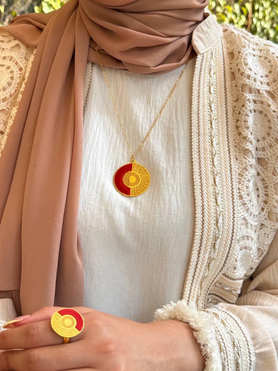 Sands of the East – Red & Gold Arabic Heritage Set - Gold Plated