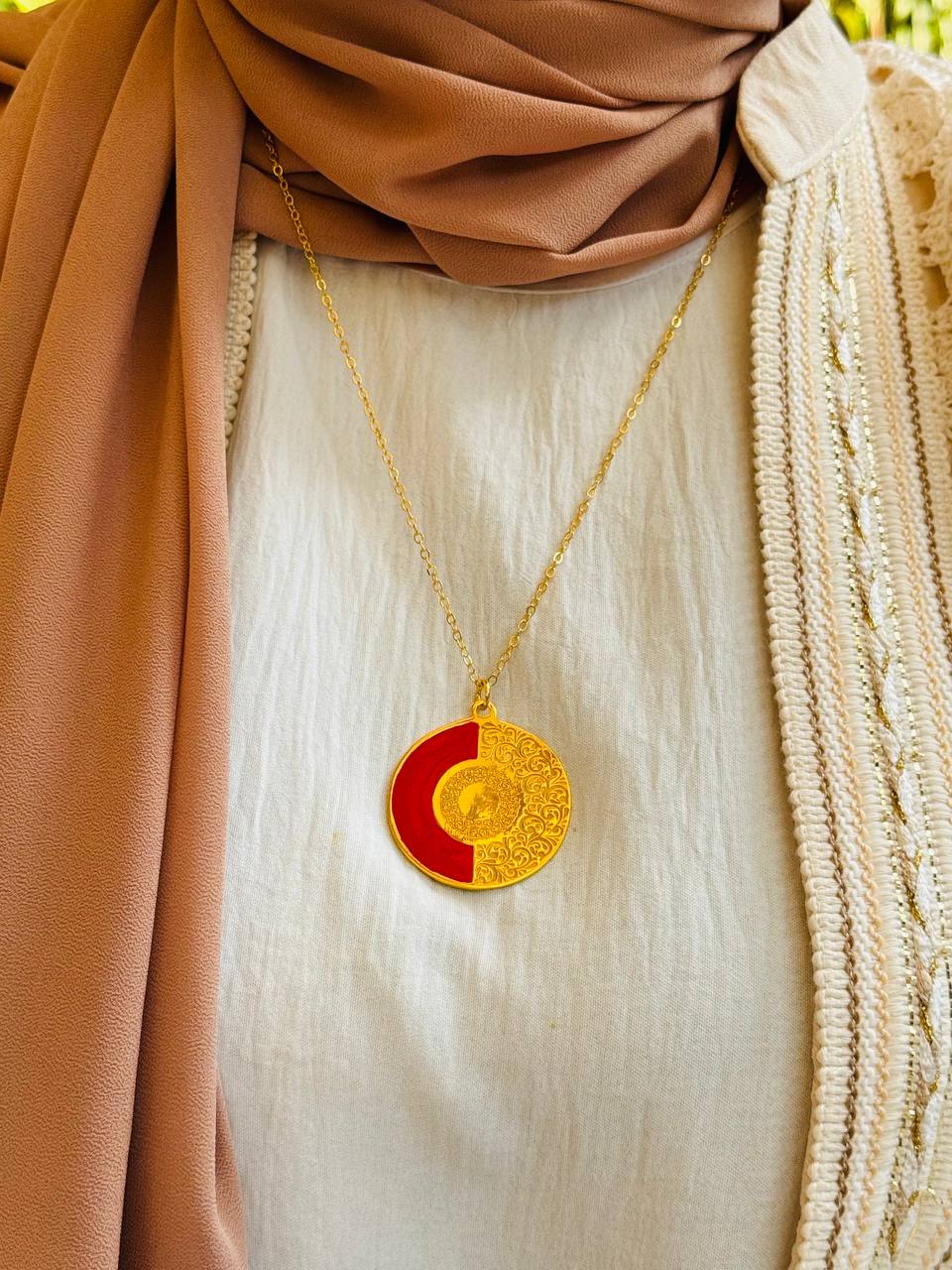 Sands of the East – Red & Gold Arabic Heritage Set - Gold Plated