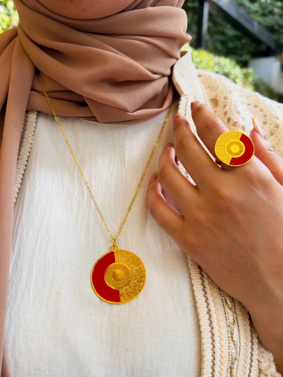 Sands of the East – Red & Gold Arabic Heritage Set - Gold Plated