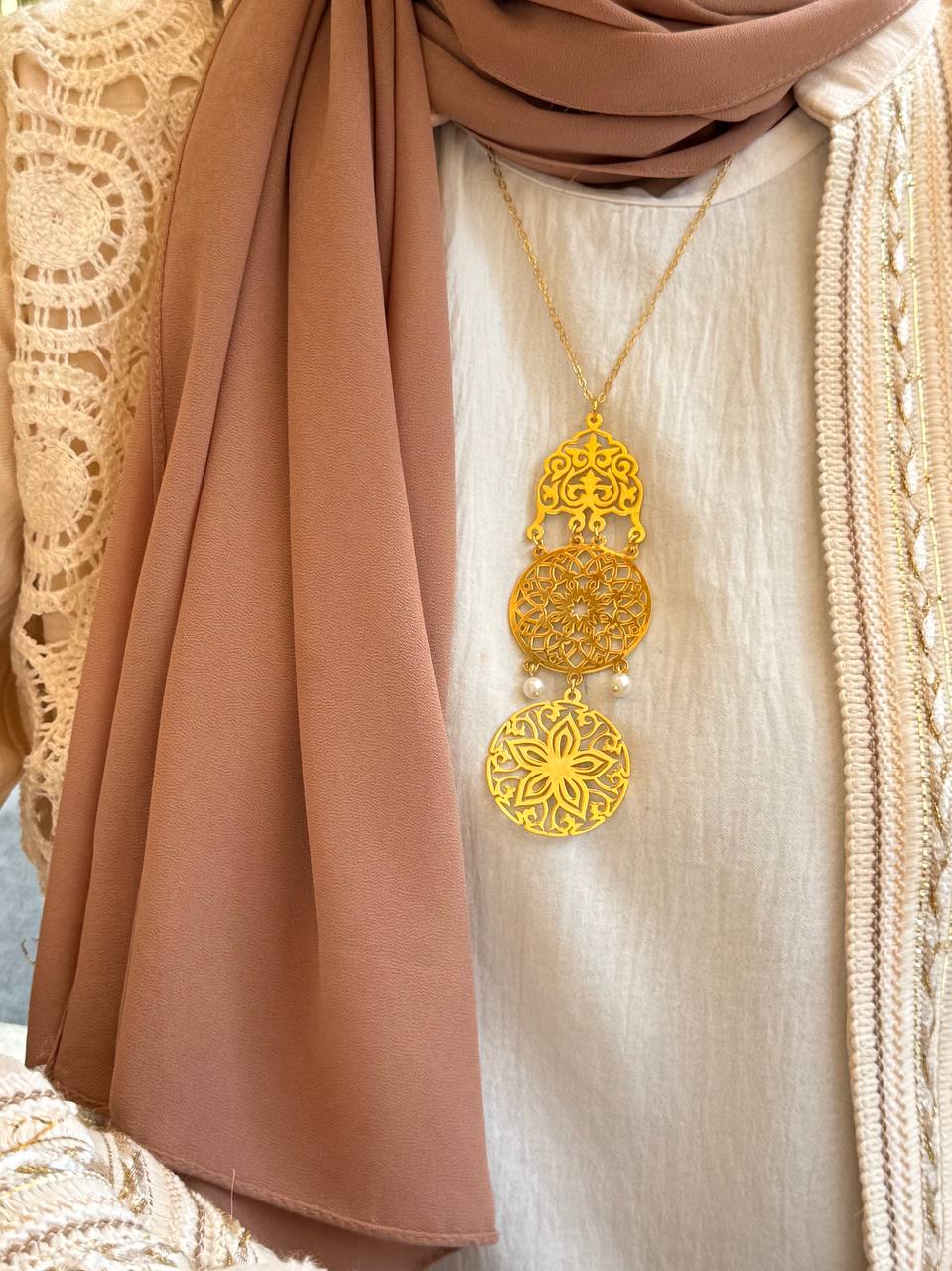 Golden Arabic Mandala Necklace – Oriental Heritage Design