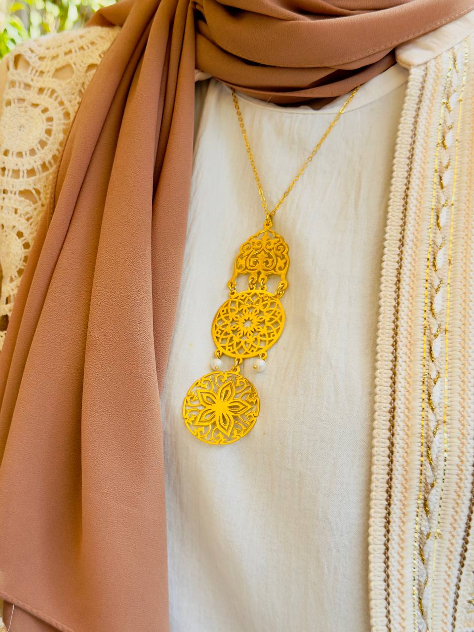 Golden Arabic Mandala Necklace – Oriental Heritage Design