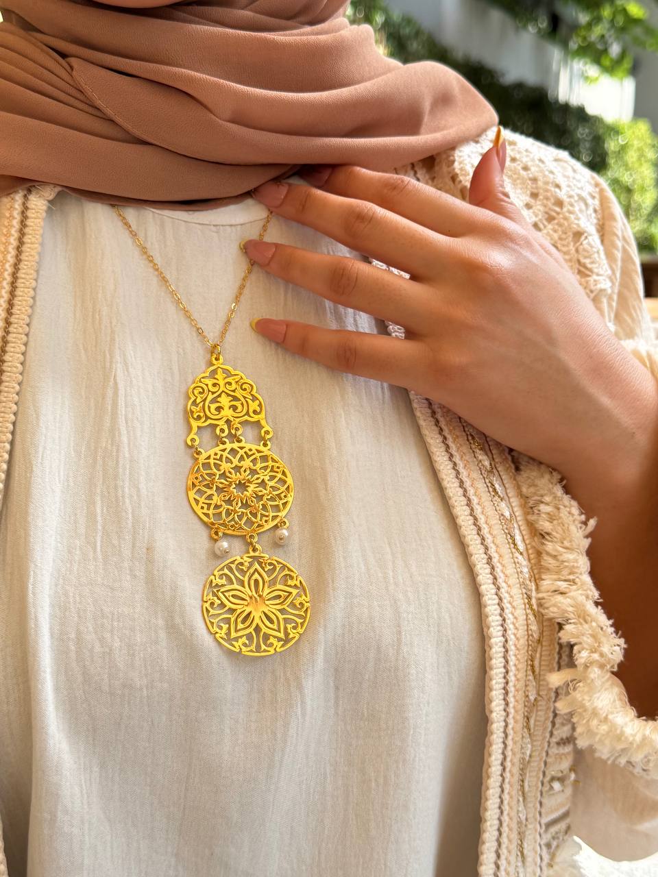 Golden Arabic Mandala Necklace – Oriental Heritage Design