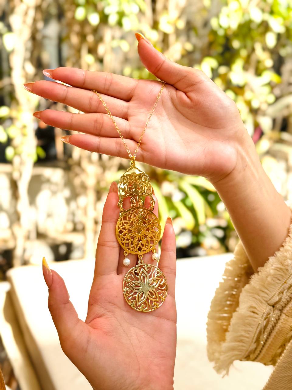 Golden Arabic Mandala Necklace – Oriental Heritage Design