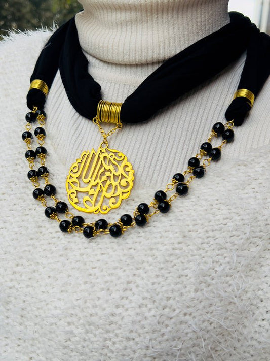 Noor Al-Kalima – Arabic Calligraphy Necklace Scarf with Gold Pendant & Black Beads