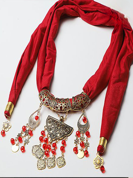 Desert Ember – Bedouin-Inspired Gold Pendant Necklace Scarf with Crimson Wrap