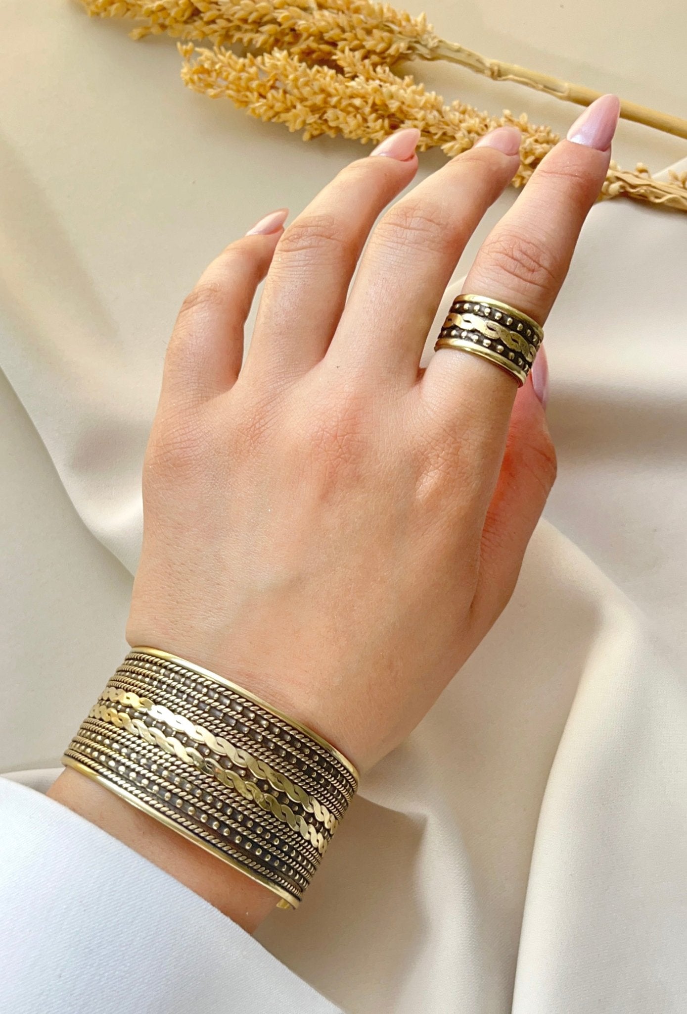 Old-World Charm Set – Wide Copper Bracelet & Stacked Ring