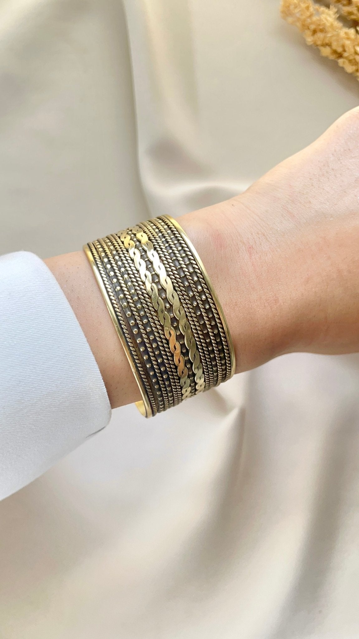 Old-World Charm Set – Wide Copper Bracelet & Stacked Ring