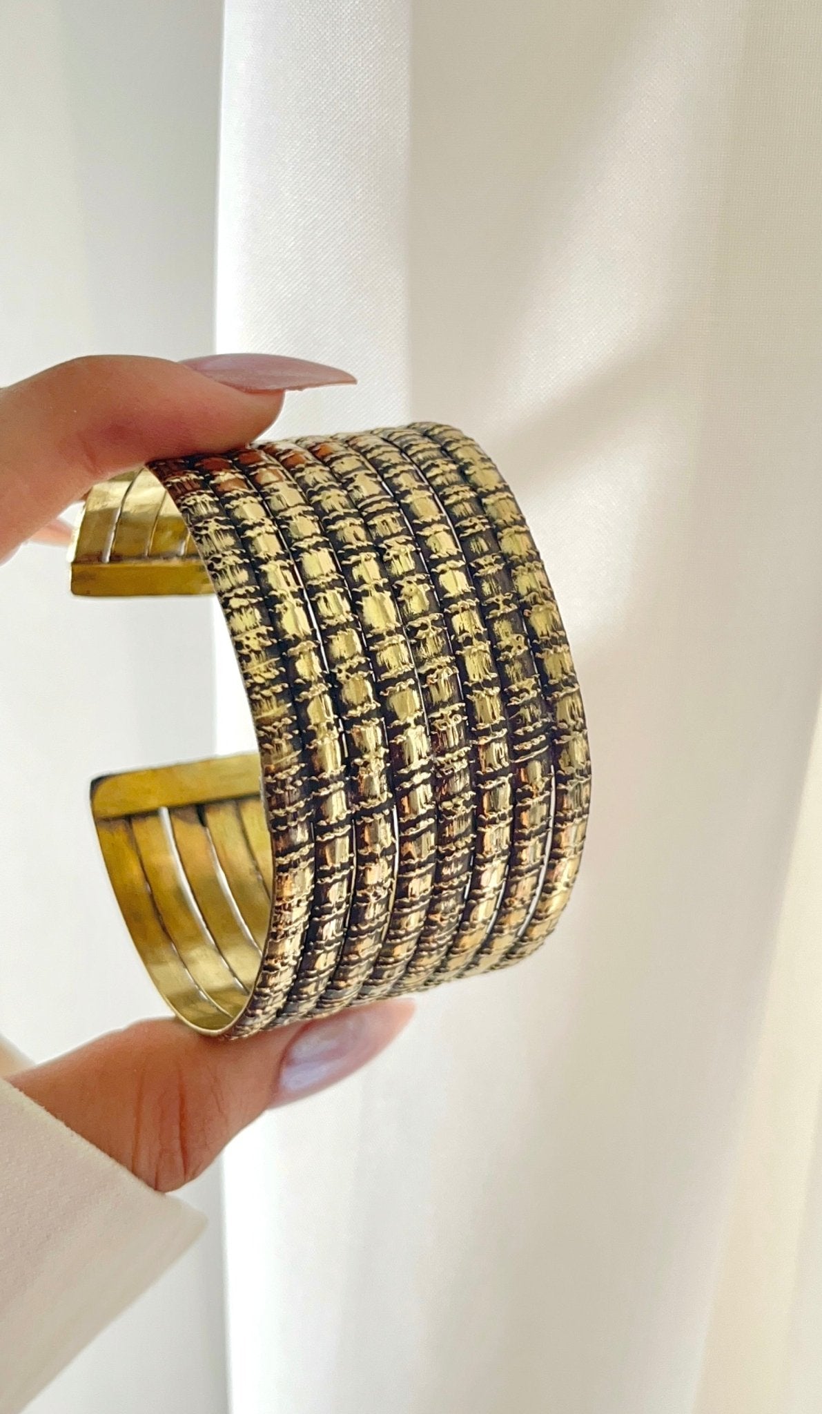 Vintage Textured Copper Bangle – Wide Statement Cuff