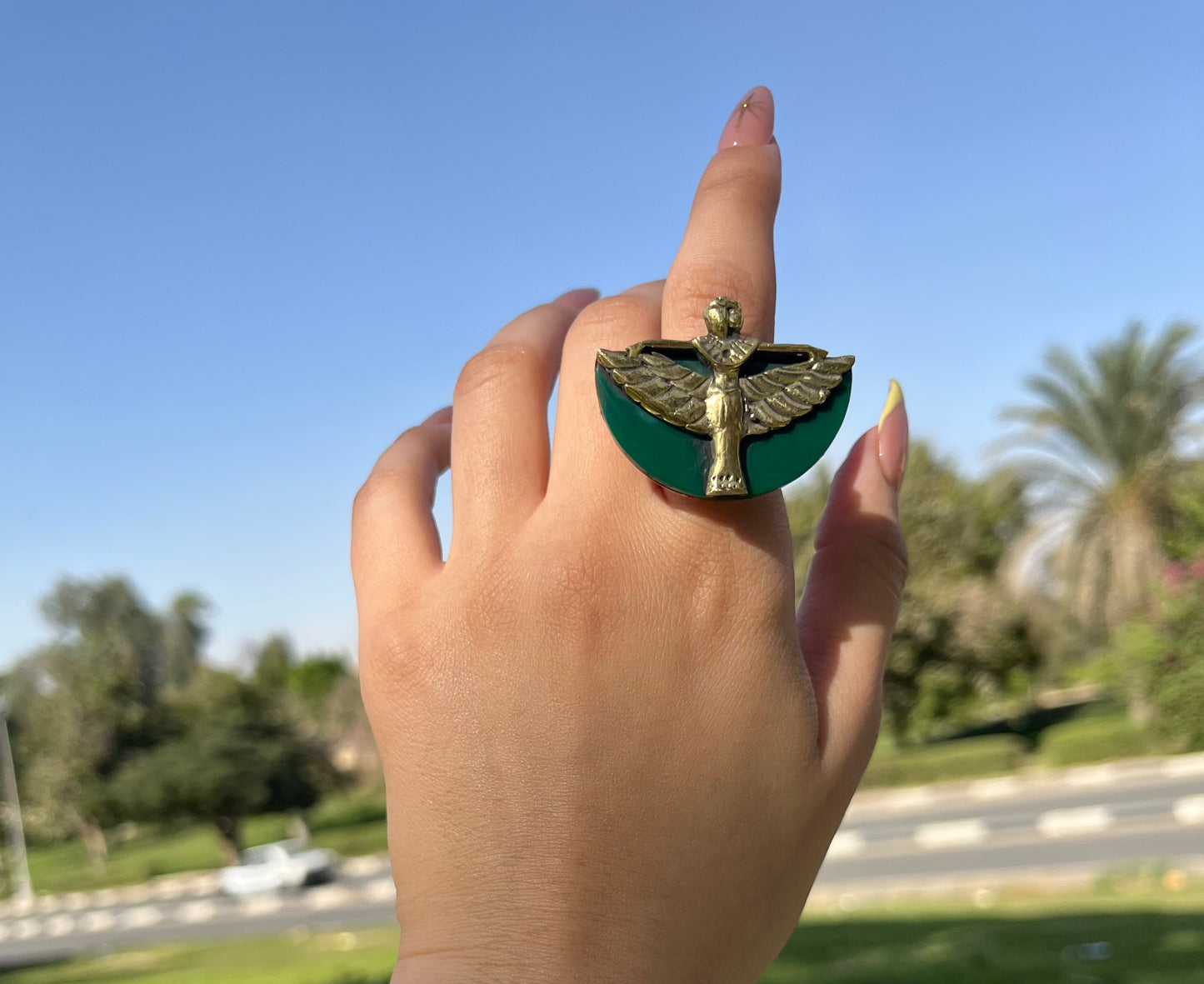 Isis of Egypt Set – Symbol of Protection & Rebirth