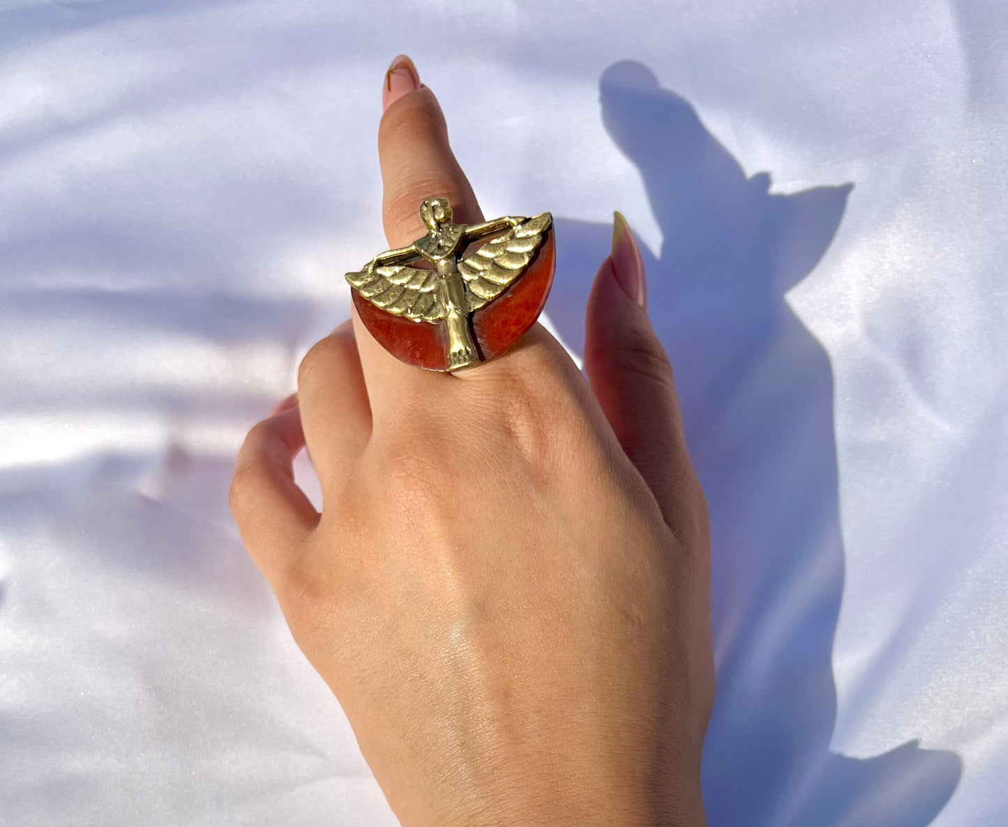 Isis of Egypt Set – Symbol of Protection & Rebirth