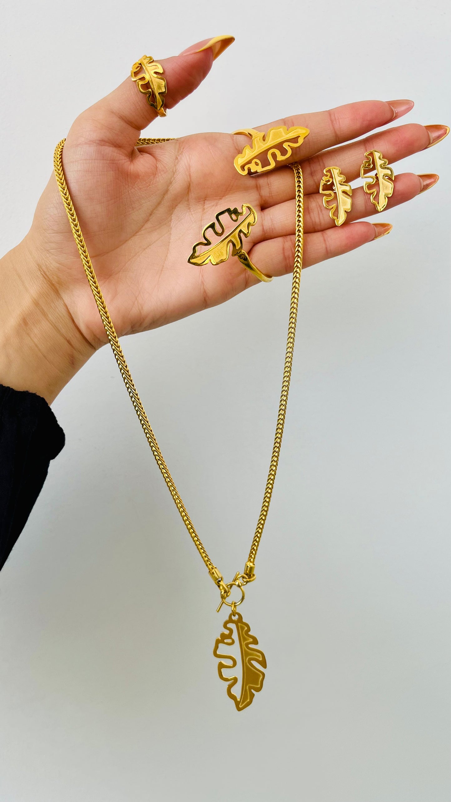 Golden Fern Set – Inspired by Natural Beauty