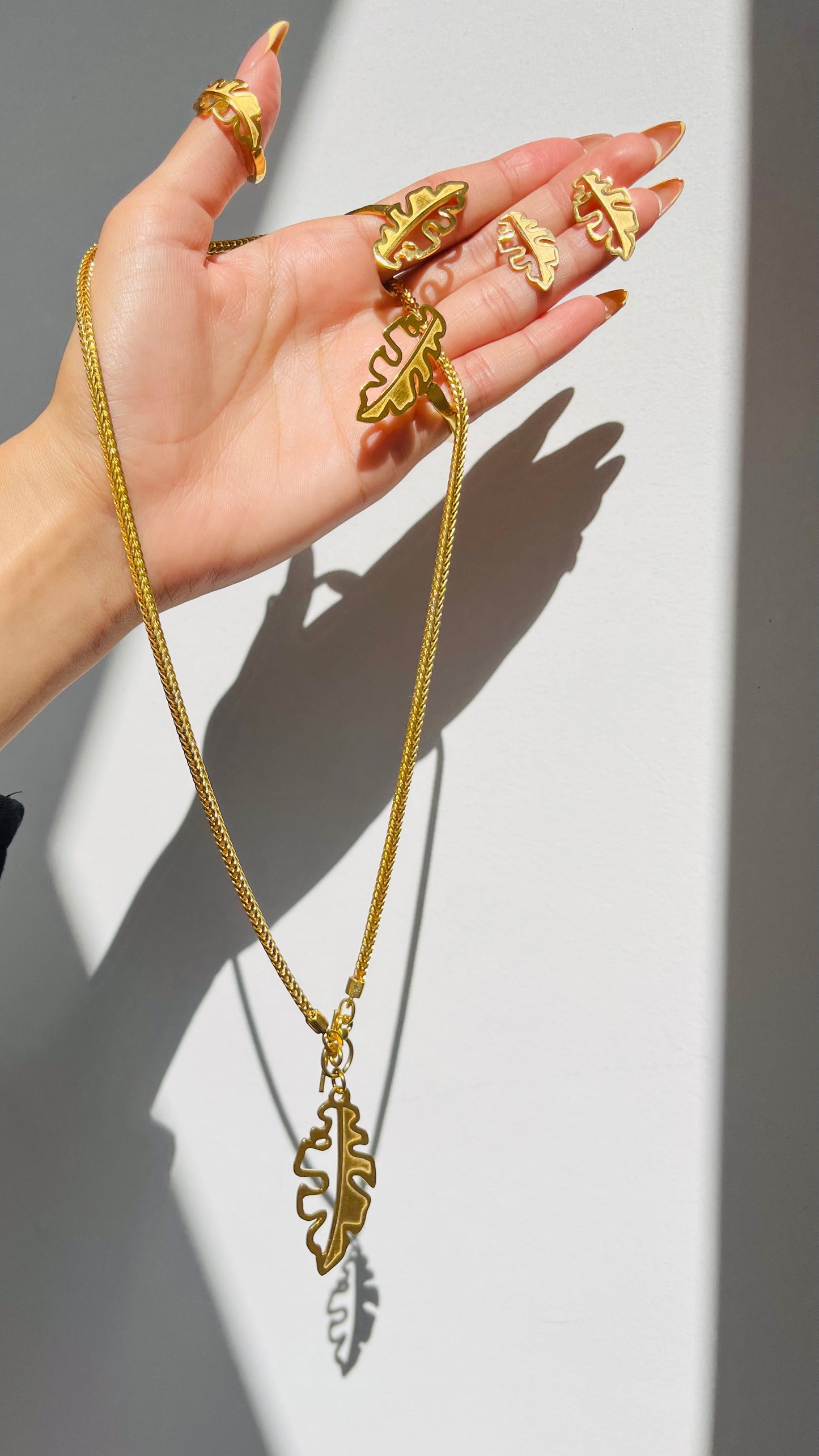 Golden Fern Set – Inspired by Natural Beauty