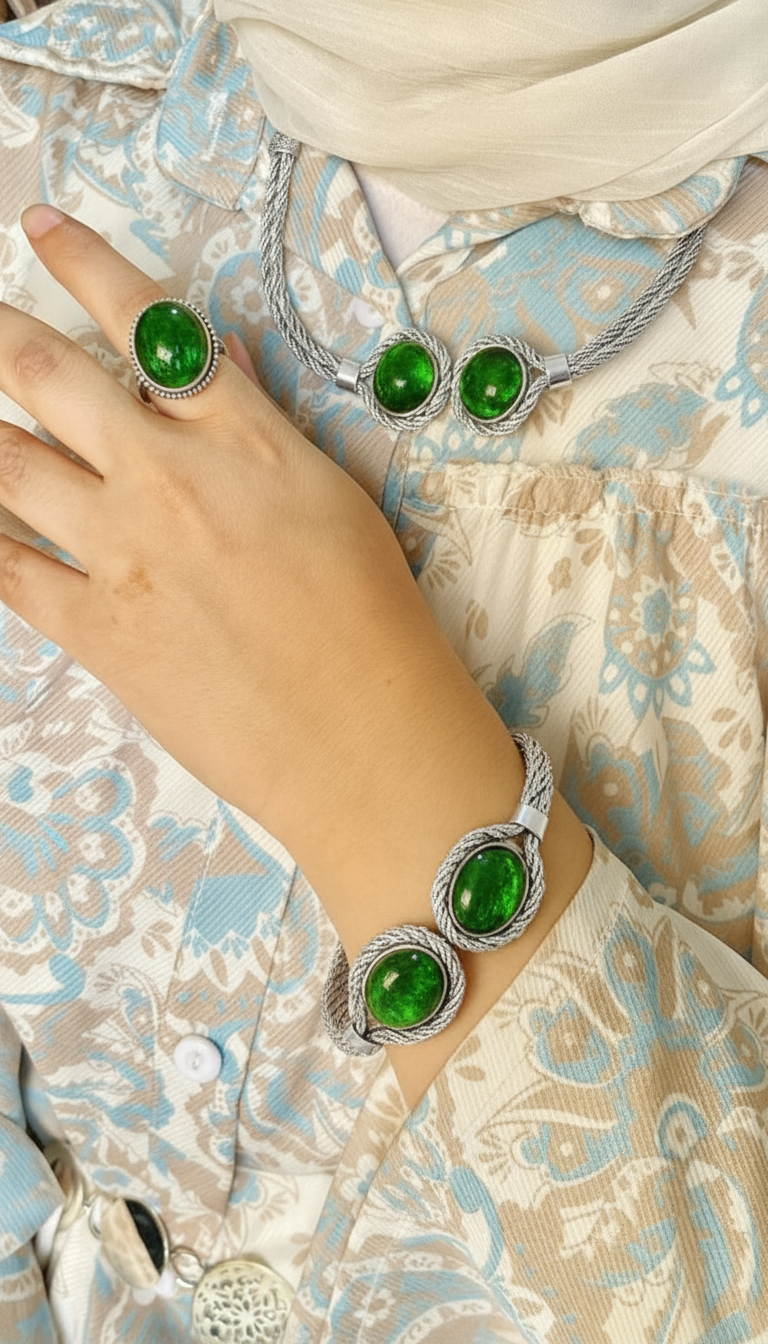 Twisted Copper Agate Set – Black & Green Collection